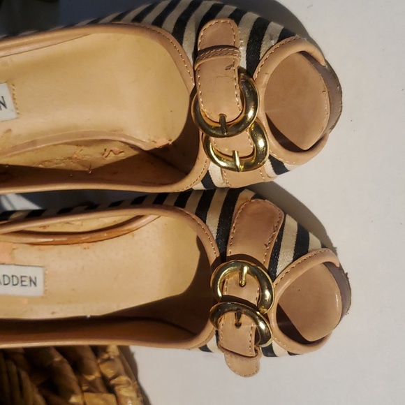 Preowned striped Steve madden heels (6) - Picture 6 of 6